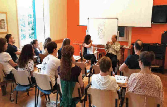 gruppo di studenti della On Zon Su School di Roma con il Maestro Ming caposcuola. Gruppo di studenti della On Zon Su School di Roma con il caposcuola dott. Ming